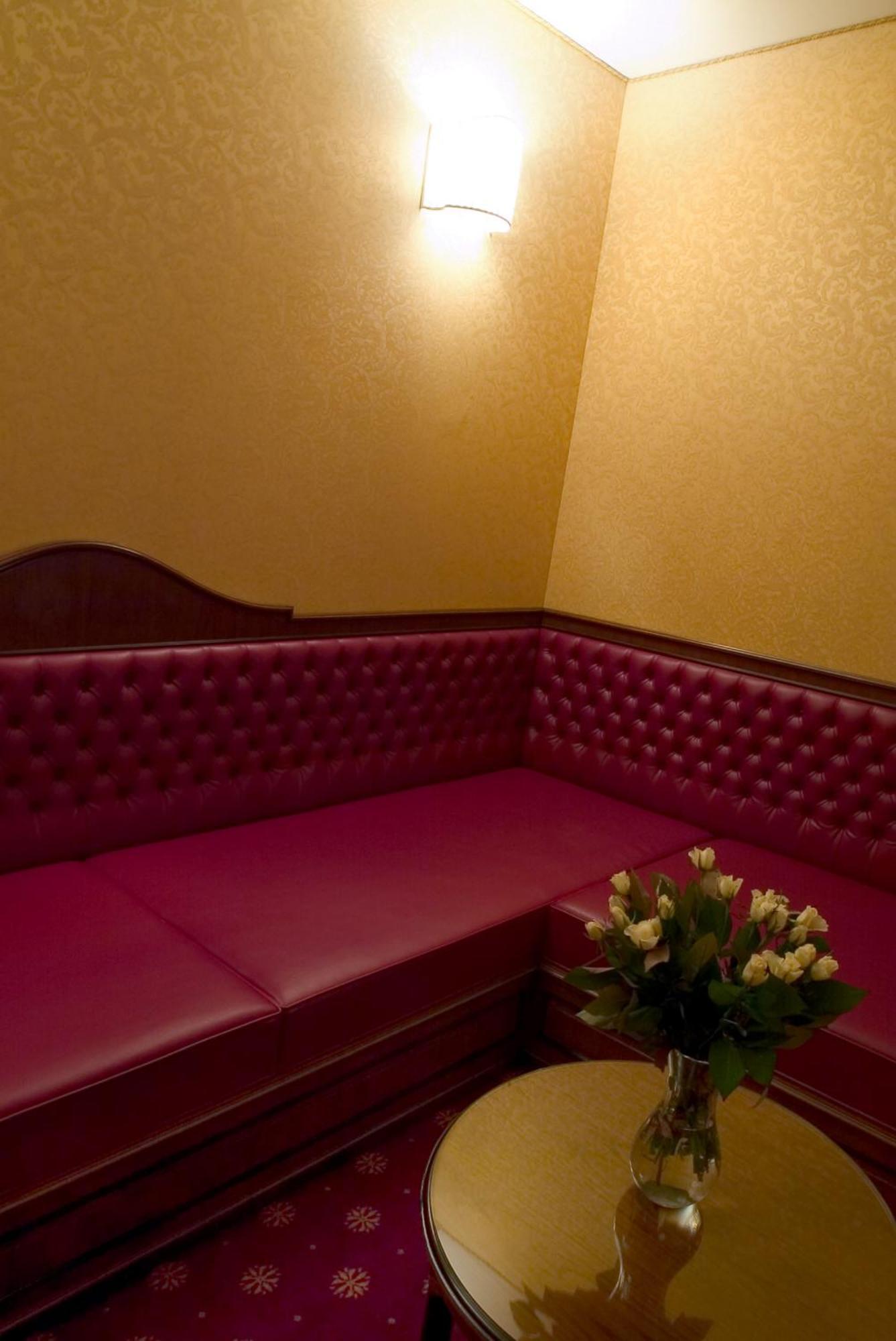 Hotel Maxim Peschiera Borromeo