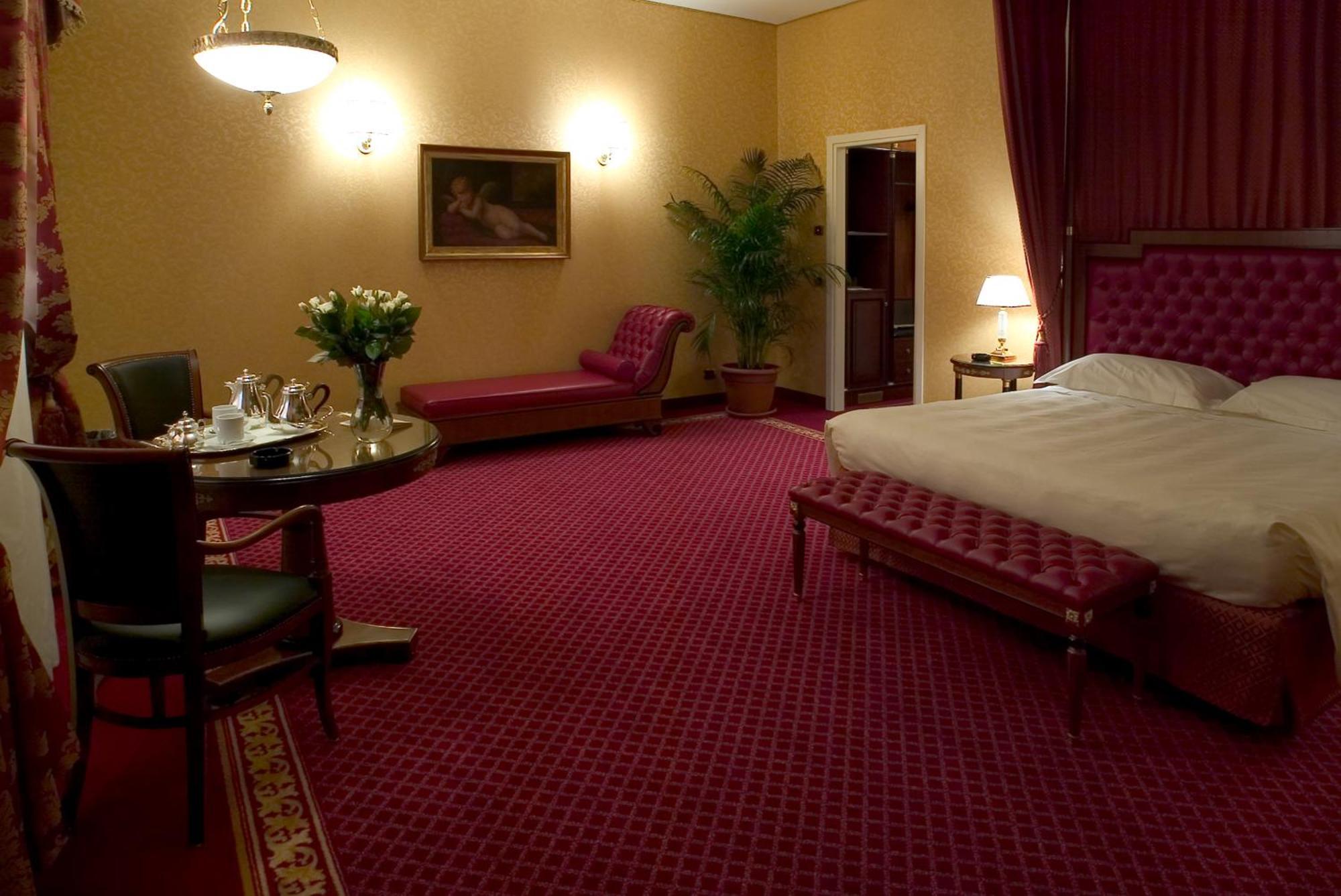 Hotel Maxim 4*
