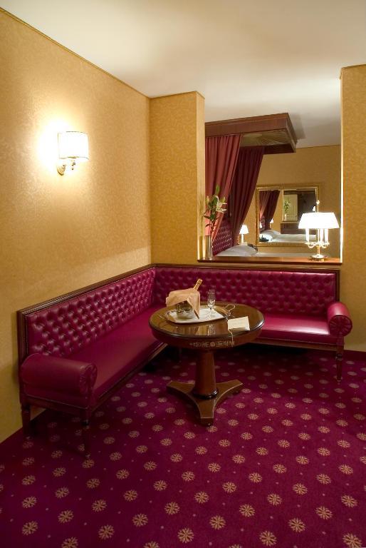 Hotel Maxim 4*