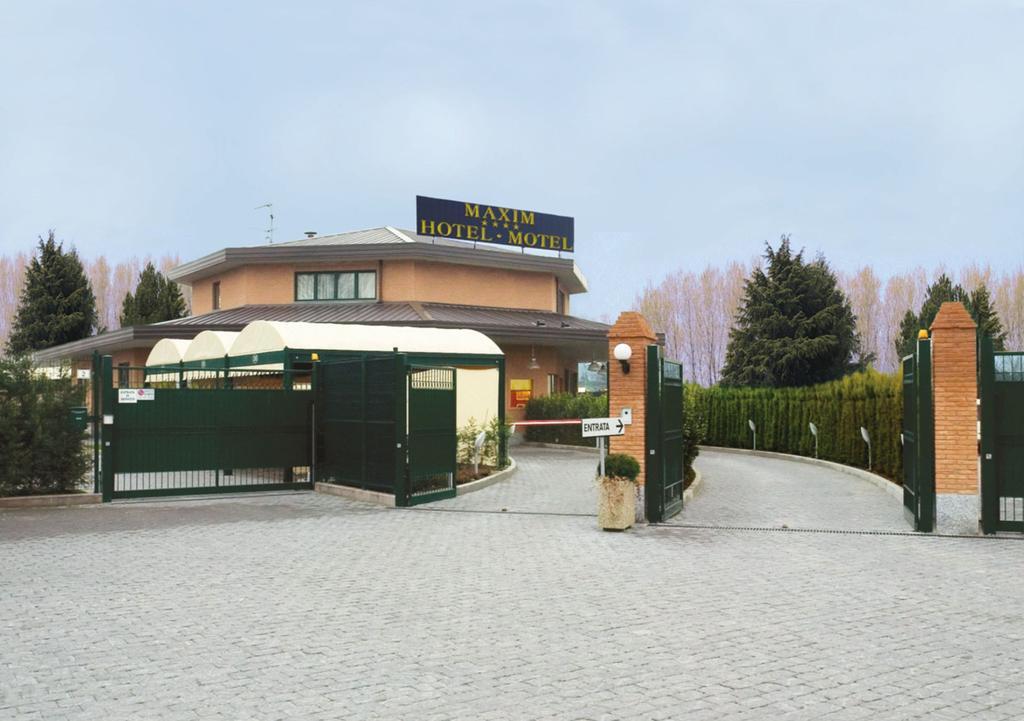 Maxim Hotel
